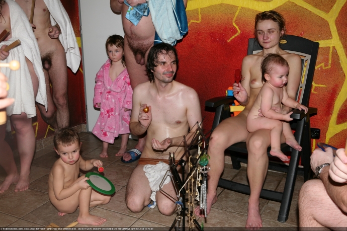 Family Hotel Nudists (PureNudism)