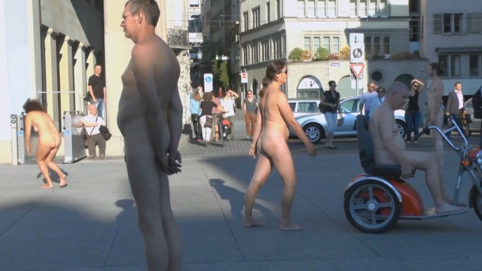 Naked Performance in Urban Space